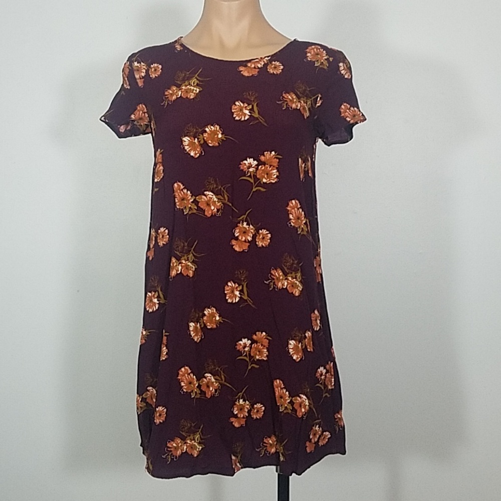 Forever 21 Floral Casual Dress